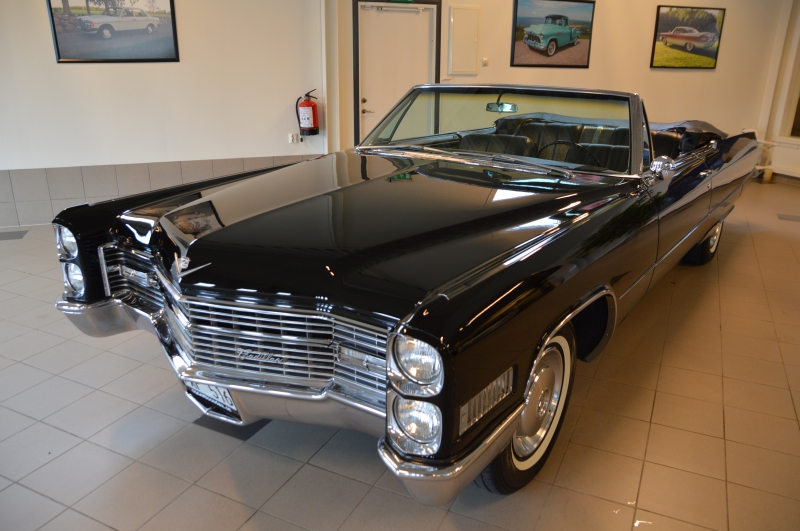 Cadillac De Ville Convertible 1966 (Sold)