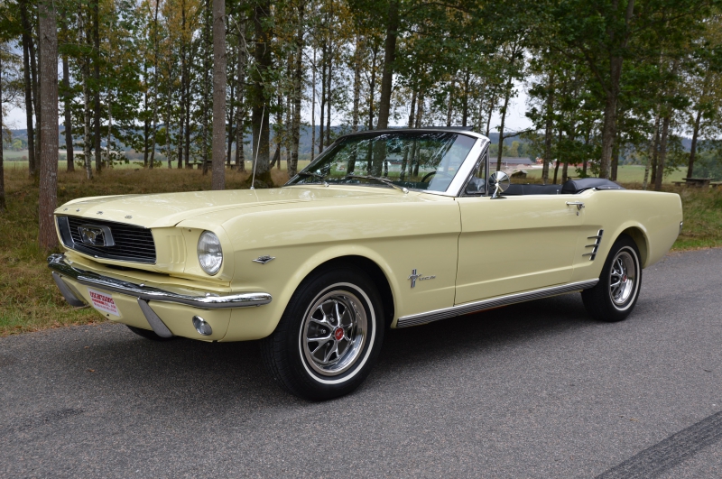 Ford Mustang Convertible 1966 (Sold)