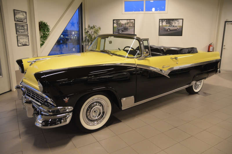 Ford Sunliner Convertible 1956 (Såld)