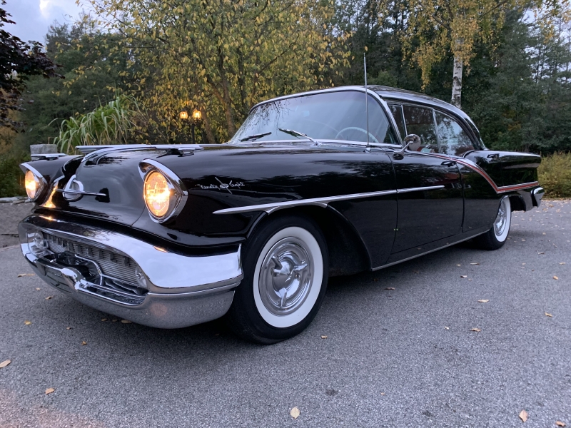 Oldsmobile 98 4d HT 1957 (Verkauft)