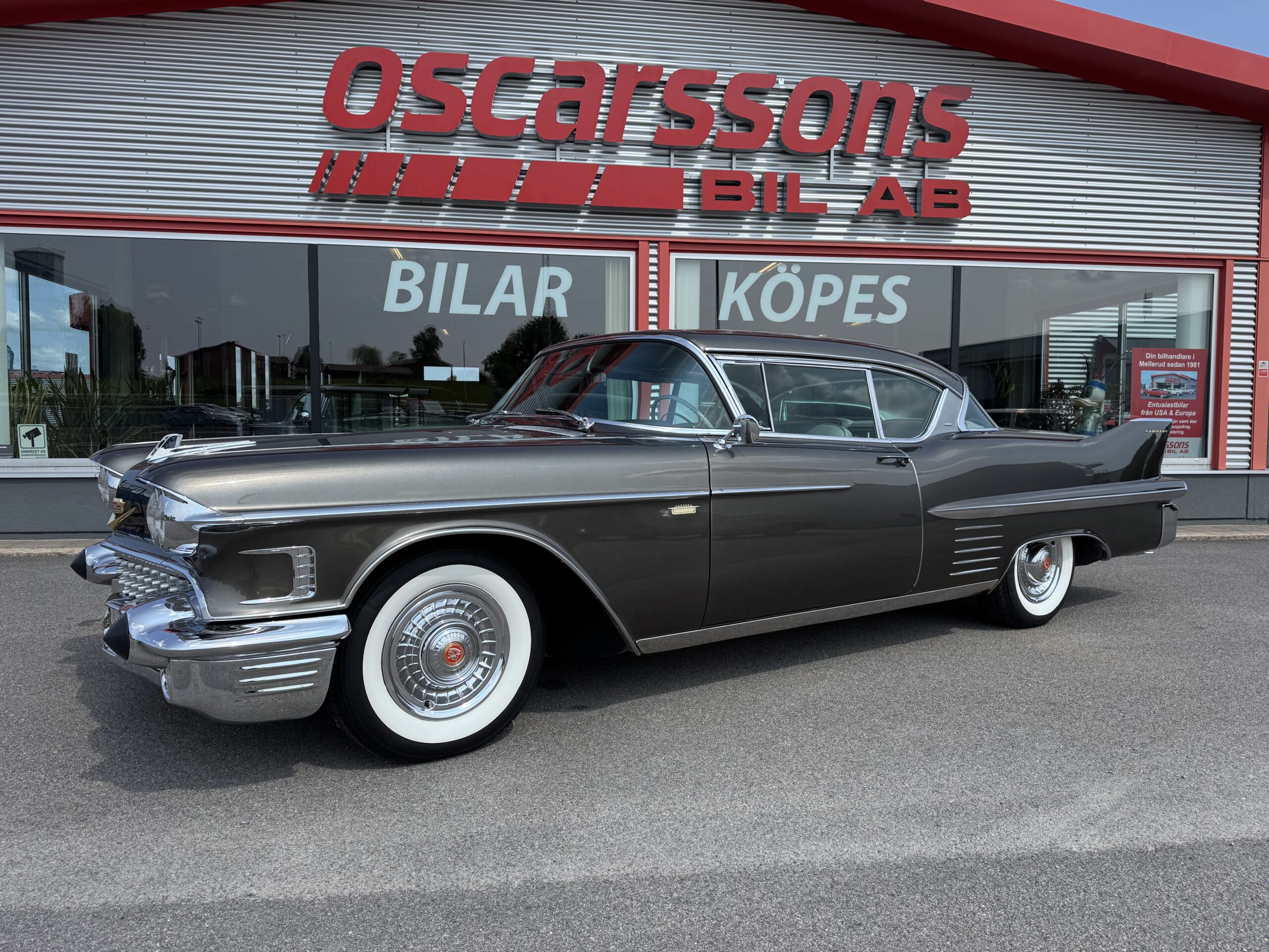Cadillac De Ville 2d HT coupe 1958 Very lavish & delicious car!
