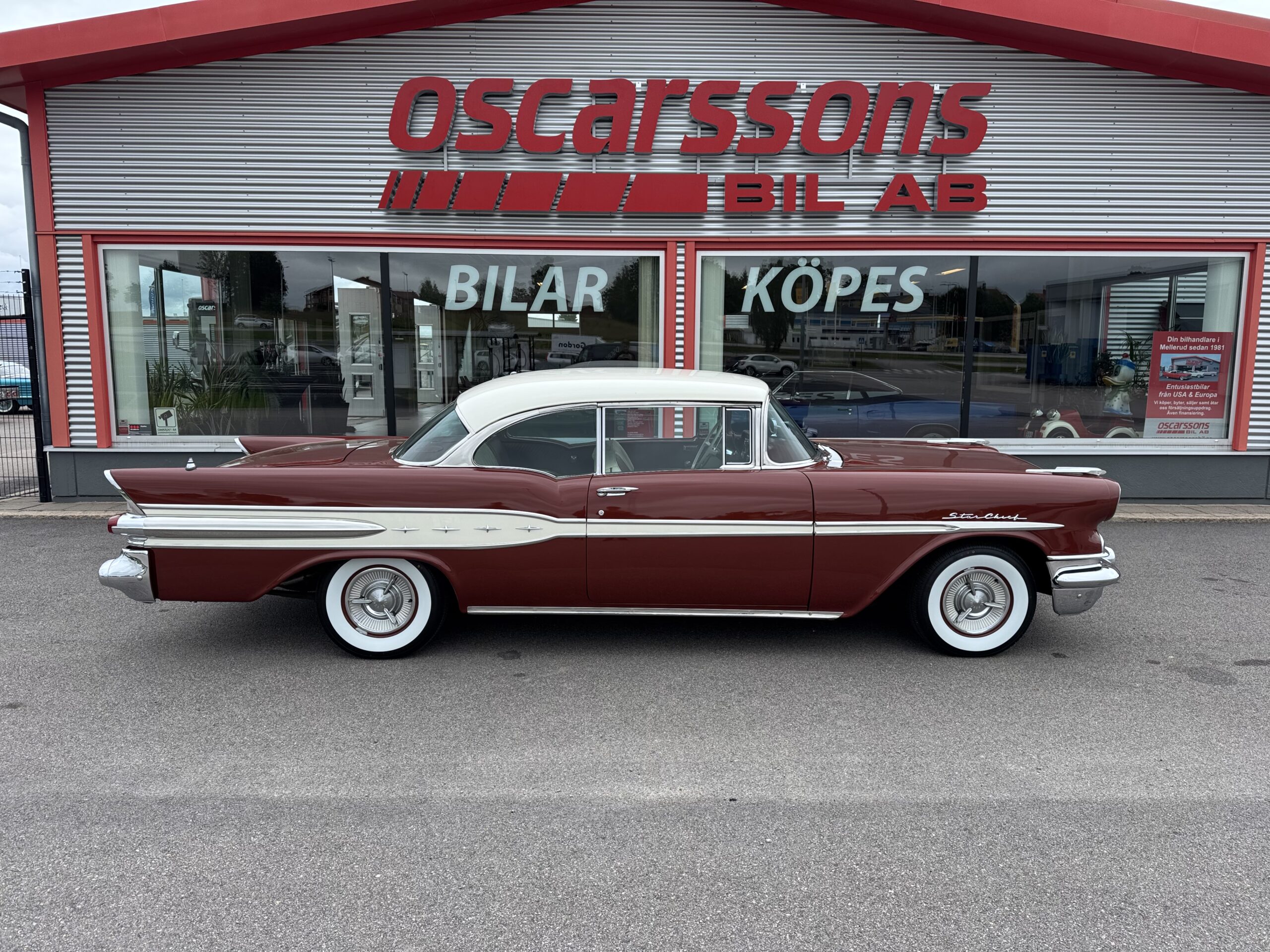 Pontiac Starchief 2d HT Coupe 1957 Riktigt fin bil!
