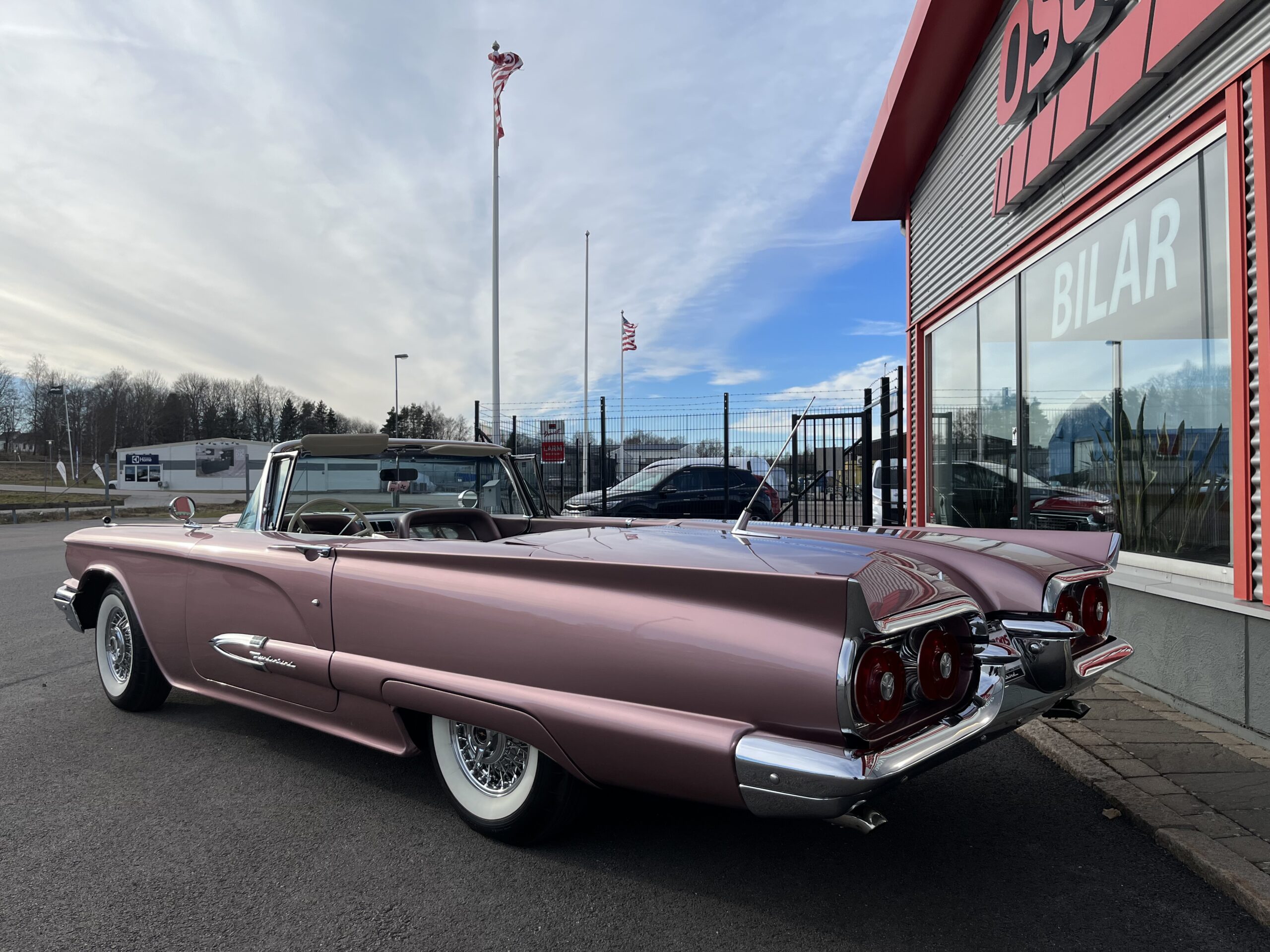 Ford Thunderbird cabriolet 1959 “En riktig magnet”