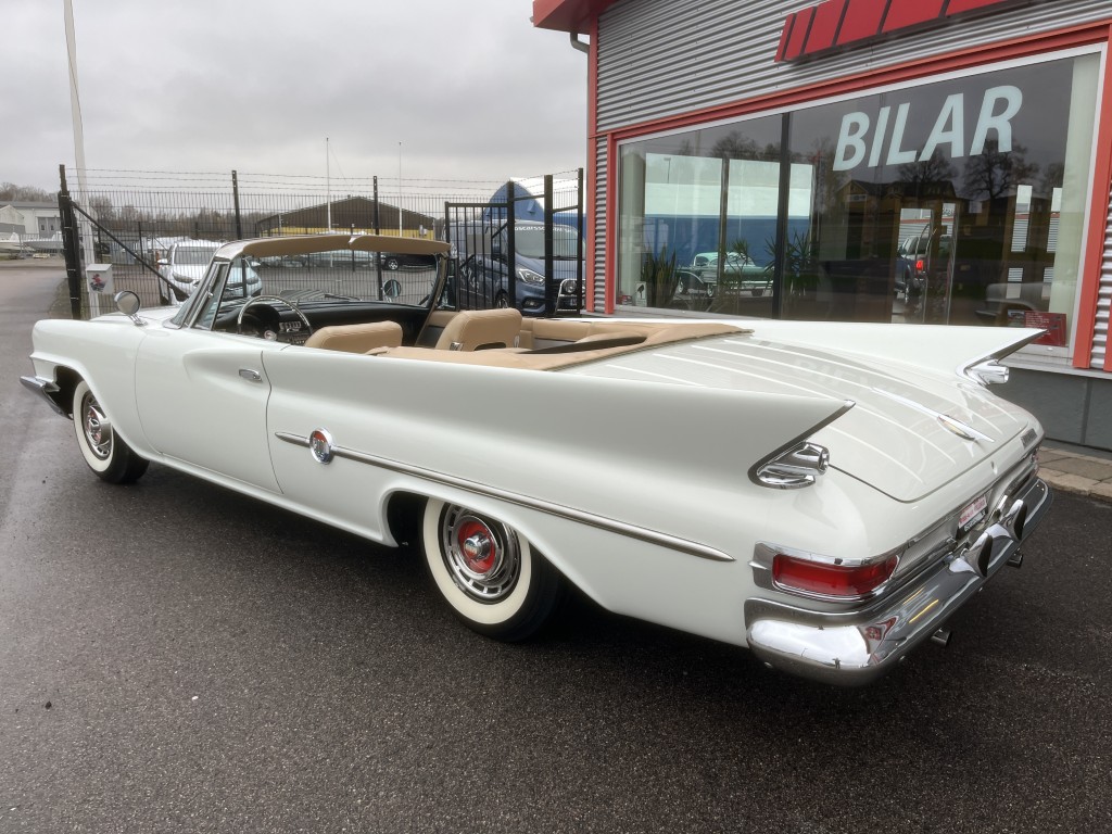 Chrysler 300 G Convertible 1961 Helrenoverad bil / Mkt fint skick / 337 Tillverkade!