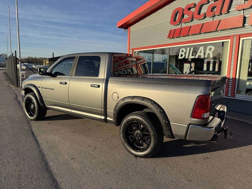 Dodge Ram Laramie 1500 5,7 HEMI 2011 i ett tufft utförande / Mkt fin bil!