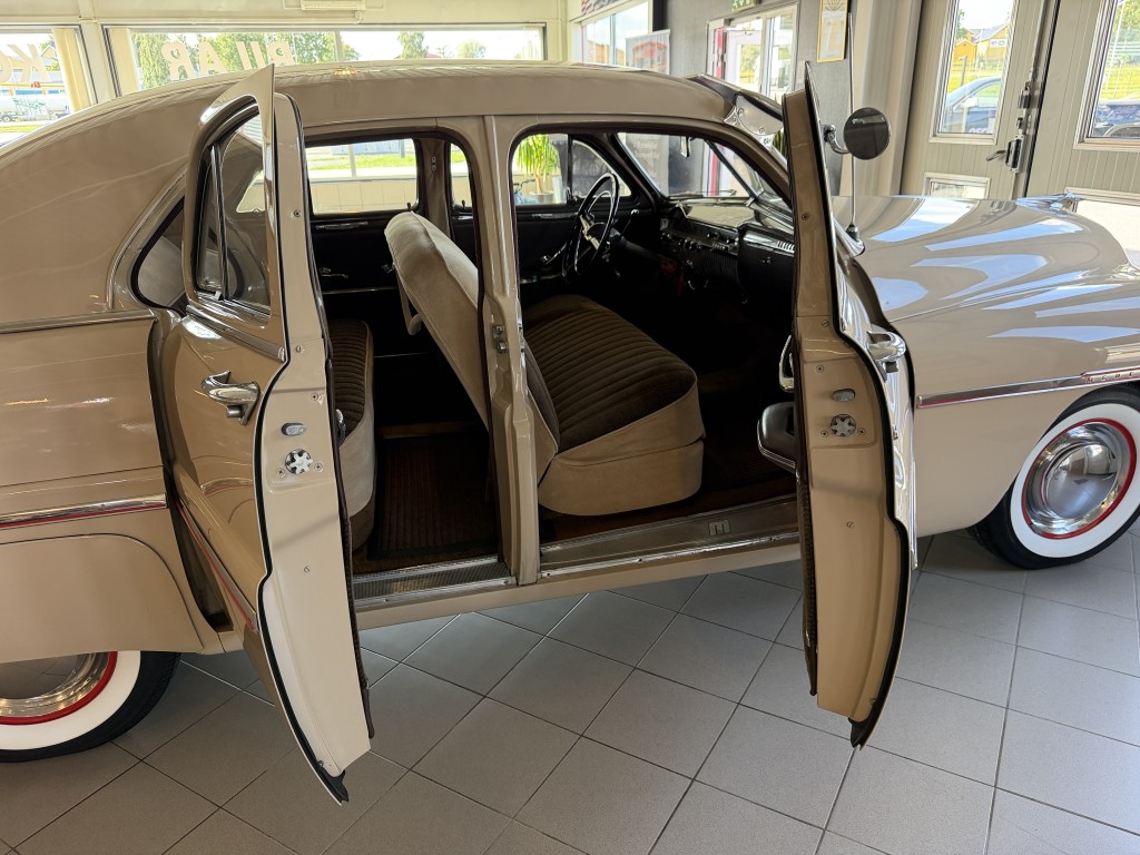 Mercury Eight Sport sedan 4door 1950 i ett fantastiskt “originalskick” !! Ej ombyggd eller förstörd! (Reserverad)